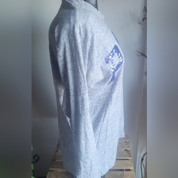 Pink Victoria's Secret Grey Long Sleeve Top with Blue Sequins Front M - Picture 6 of 7